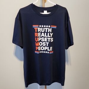 🎉10 Items For 10 Dollars🎉Navy Graphic T-Shirt (Trump)